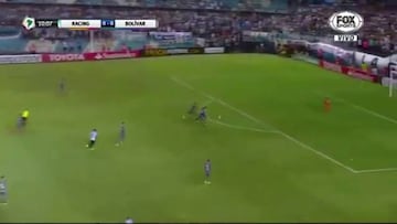 ¿Pudo hacer más este defensa en el primer gol de Racing?