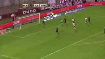 Arquero de San Lorenzo 'salvó' a Paulo Díaz en el clásico