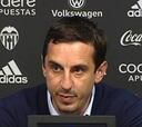 Neville: "Algunas decisiones del árbitro han sido ridículas"