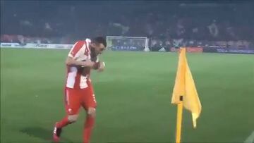 Le agreden con un smartphone desde la grada y los videos más vistos