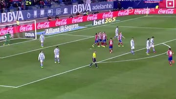 El 'Atleti' goleó a la Real Sociedad y aún cree en la liga