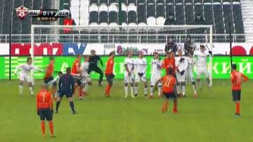 Gerson Acevedo anotó golazo de tiro libre en Rusia