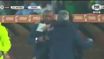 Insólito: Madre llamó a la radio para pedir titularidad de su hijo