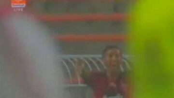 Audacious Aubameyang conjures up stunning strike