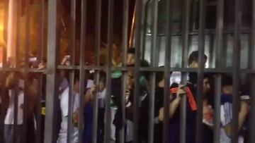 Así fue el complejo ingreso de los hinchas al Monumental