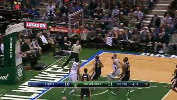 El rebote mantiene vivos a los Jazz en la pelea por playoffs