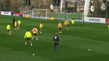 Bale y su increíble gol de taco sin mirar en la última práctica