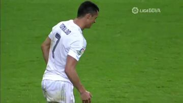 Cristiano cayó mal al intentar una chilena y se lastimó