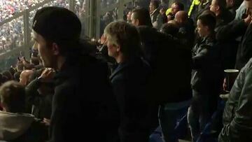 Van der Sar celebrates Ajax goal like a true fan of the club