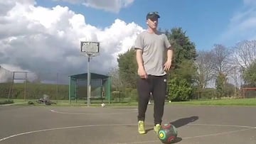 ¡Vaya truco! ¡Taconazo de tres puntos!