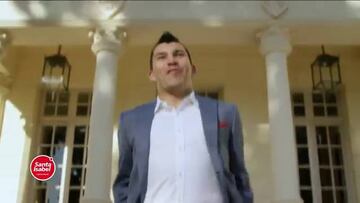 El divertido comercial en que Gary es profesor de italiano