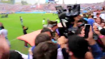 El emotivo festejo de Salas con la familia tras el pitazo final