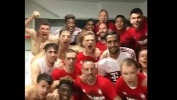 Bayern campeón: La celebración más íntima en el camarín