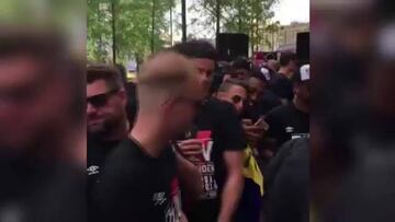 Así fue la celebración de Santiago Arias con el PSV