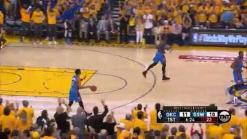 Para la historia: Curry (36+5+8) rompe a los Thunder y mete a los Warriors en las Finales