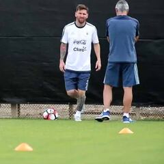 Así se pone a punto Lionel Messi para desafiar a la Roja