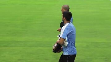 Suárez entrenó al margen de sus compañeros con Uruguay