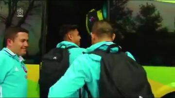 Hinchas de la U recibieron así al plantel azul en La Serena