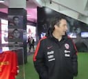 Así vivieron los campeones su visita al Museo de la Roja