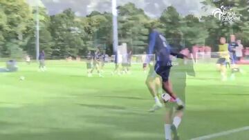 Así se lo pasa Griezmann antes de la gran final con Portugal