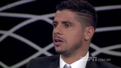 Cicinho accuses Raúl and Casillas of "manipulation"