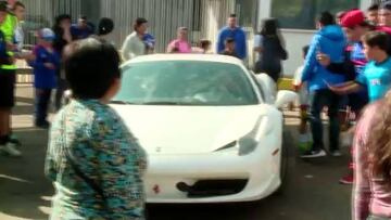 'Edu' Vargas llegó al CDA en este espectacular auto deportivo