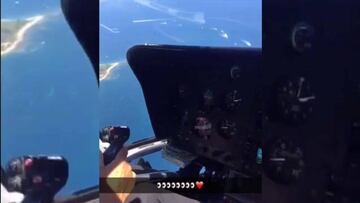 Así se lo pasa Karim Benzema pilotando una avioneta