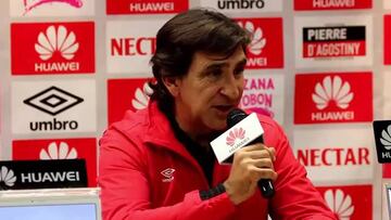 Costas: Quiero a Santa Fe con presión alta y dominio de balón