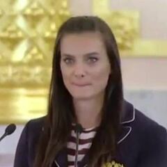 Isinbayeva lloró frente al equipo olímpico ruso