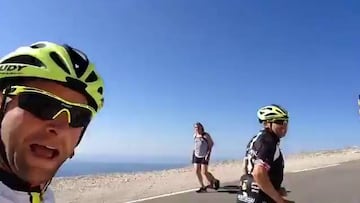 Jenson Button imita a Froome subiendo el Mont Ventoux
