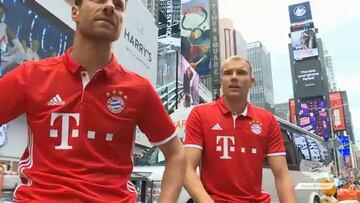 Xabi Alonso, aclamado por sus fans en Nueva York