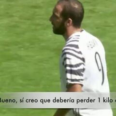 La TV inglesa atiza a Higuaín: "Igual le sobran un par de kilos"