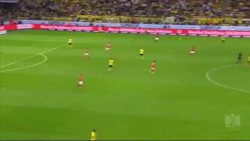 Lo que ha perdido el Barça: brutal pase de 60m de Bartra