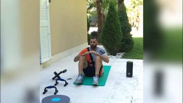 Benzema a tope: abdominales y flexiones para terminar el día