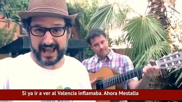 La canción a Alcácer: "Podría ser peor, podría ir al Madrid"