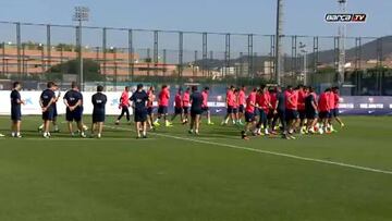 El Barcelona completa la última sesión de la semana