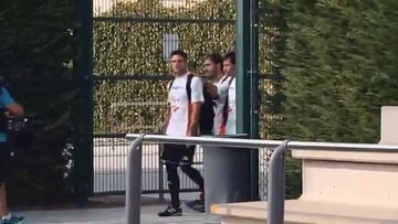 Las estrellas del Barça retan a la selección de fútbol para ciegos