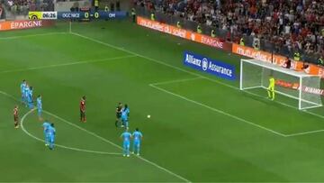 Mario Balotelli hits a brace to get his Nice career off to a flyer