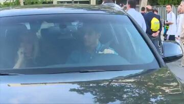 Spain coach Lopetegui spotted arriving at the Santiago Bernabéu