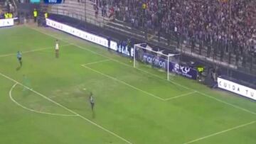 El increíble blooper en Perú que hizo sufrir al relator de TV