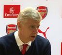 Wenger hails "near perfect" first half performance