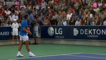 Rafa Nadal juega con un ni?o de 3 a?os y cumple su sue?o
