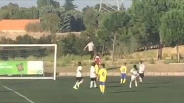 Cristiano, de recogepelotas en el equipo de su hijo