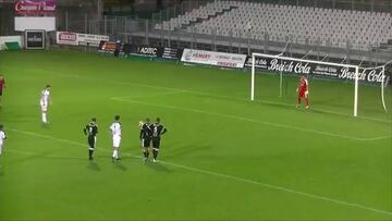 Este sí es el penalti más largo y cómico del mundo: ¡De locos!