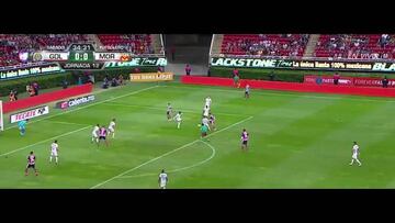 Sebastián Vegas cometió un penal en derrota de Morelia