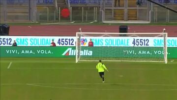 Caf¨² no deja de ser un crack, ?vaya disparo de media cancha!
