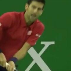 Djokovic rompió la raqueta y acabó barriendo los restos