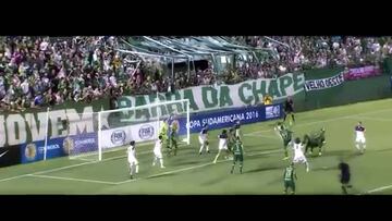 Danilo, portero fallecido del Chapecoense, Jugador del Año