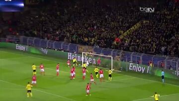 El Dortmund pasa a cuartos con un hat-trick de Aubameyang
