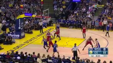 Curry agiganta su leyenda con una exhibición ante Wizards